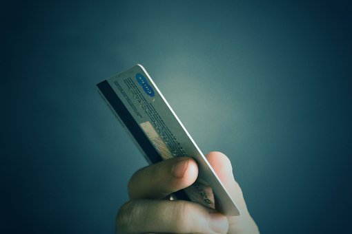 Card payments now possible in court offices