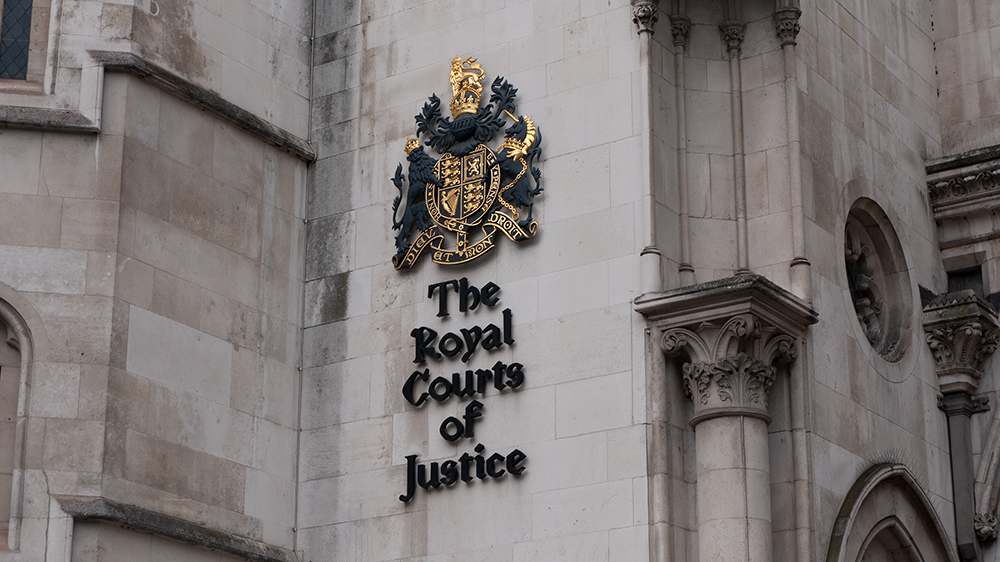 England: Legal aid lawyers take lord chancellor to court