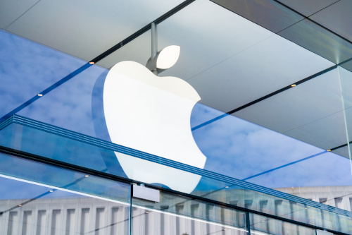 EU drops investigation into Apple in-app payments system