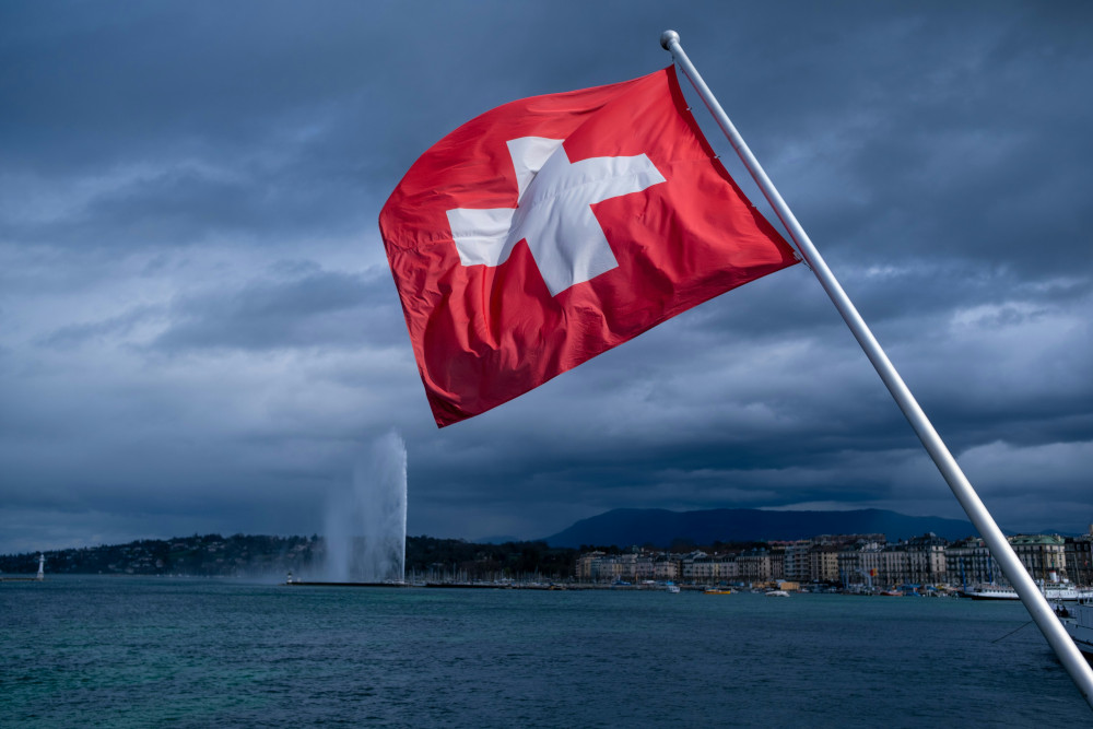 Squire Patton Boggs expands into Switzerland